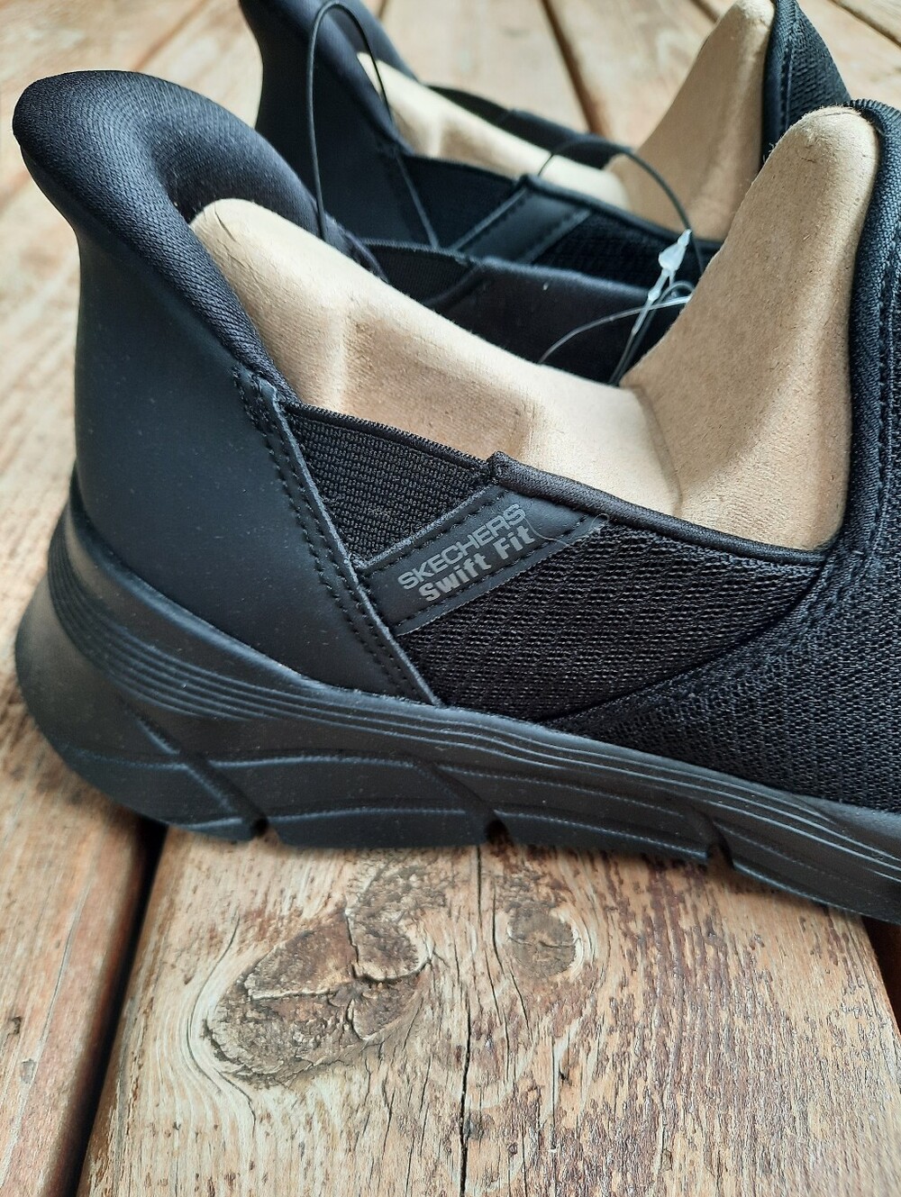 NWT Skechers Hands Free Swift Fit Memory Foam Black Slip-on Shoes Size 8.5 - Picture 4 of 16